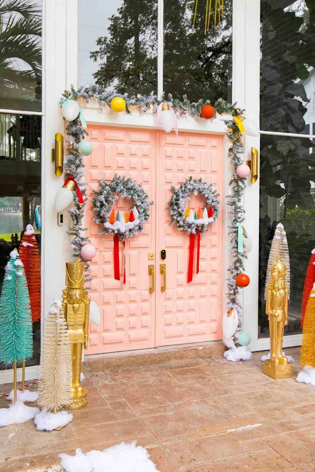 50 DIY Christmas Door Decorations – Best Holiday_yy