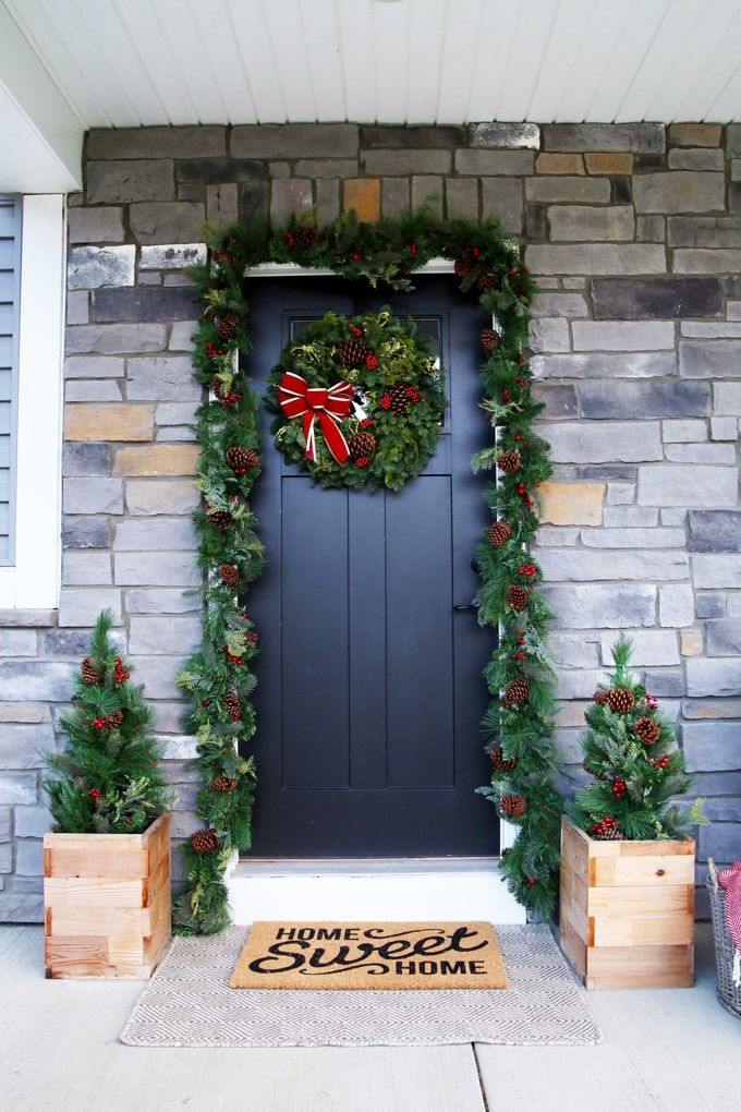 55 Best Christmas Door Decorations – Holiday Front_
