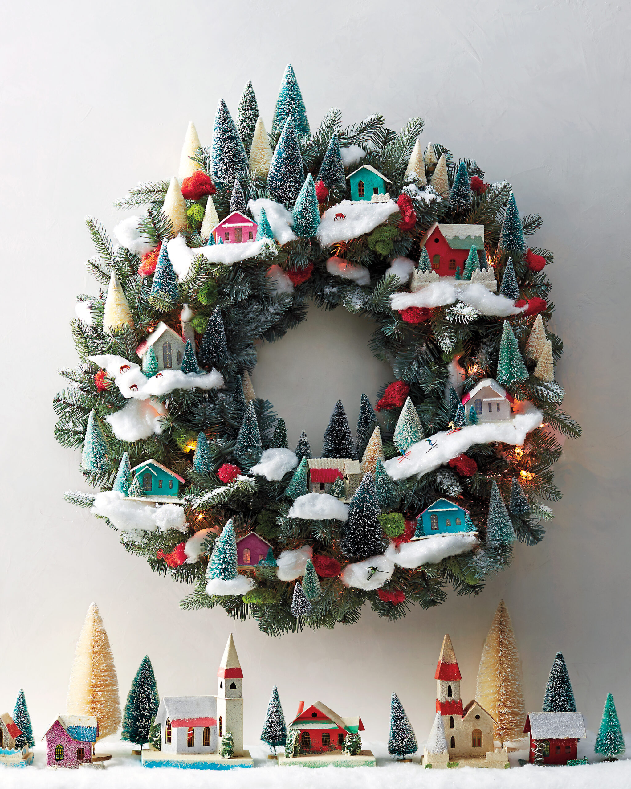 Christmas Garlands & Wreaths _ Martha Stewart