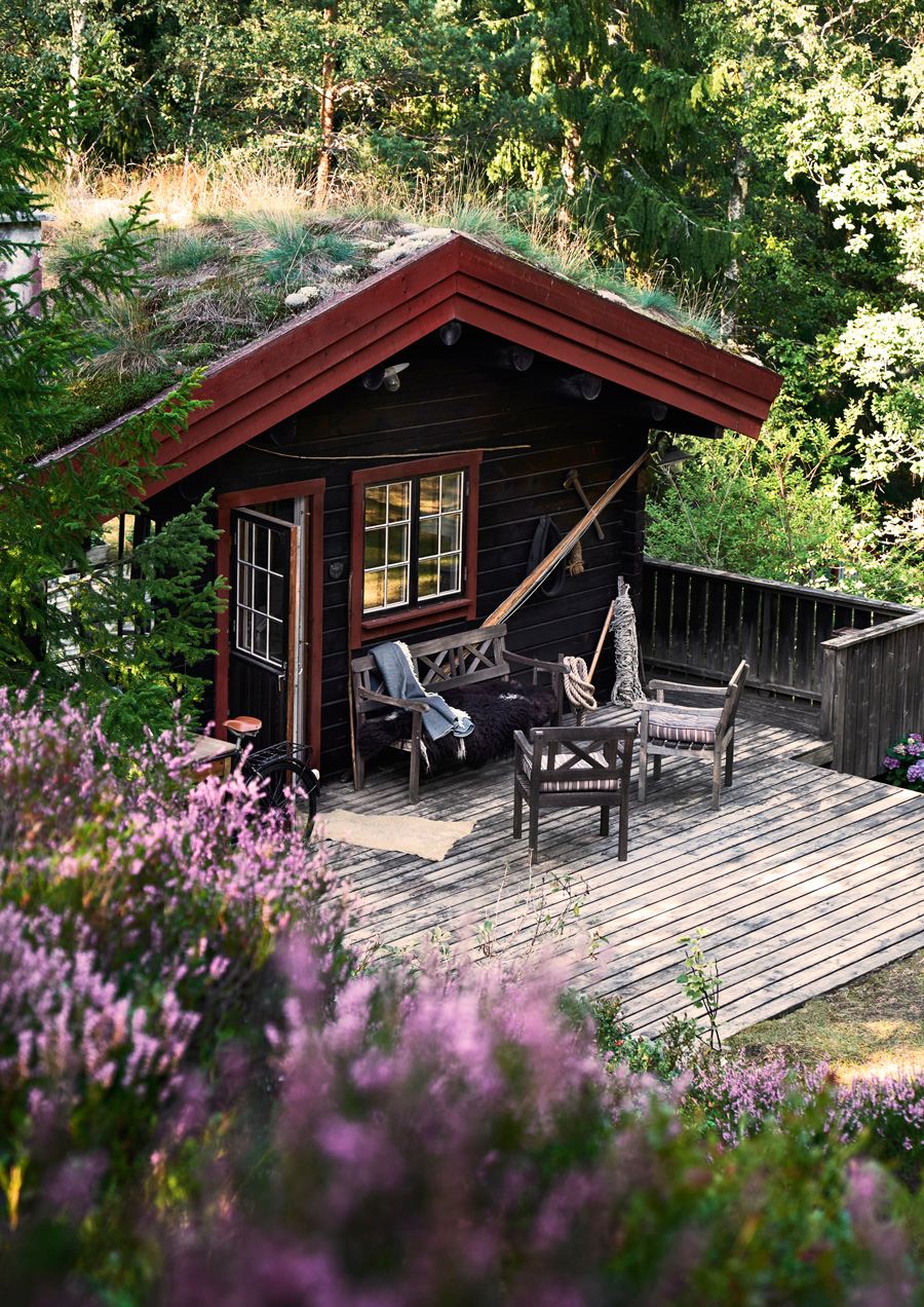 Norwegian-style-log-cabin-Sweden-08