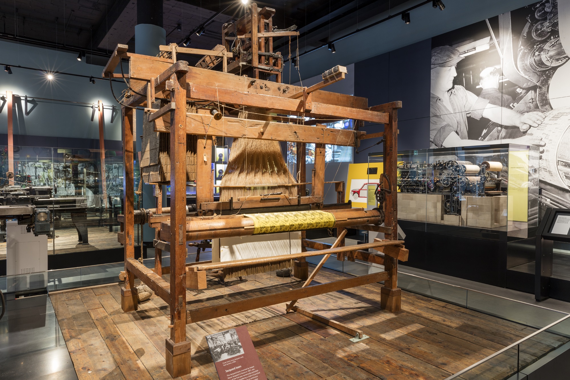 jacquard loom – Liberal Dictionary